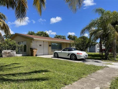 671 NW 38th Street Deerfield Beach FL 33064