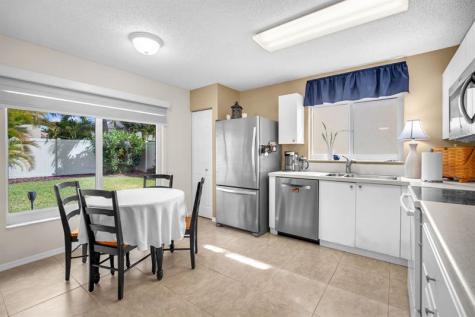 7162 Crawl Key Way Lake Worth FL 33467