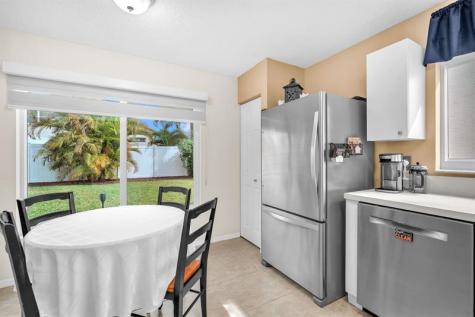 7162 Crawl Key Way Lake Worth FL 33467