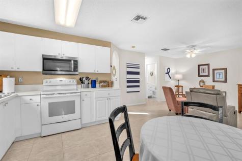 7162 Crawl Key Way Lake Worth FL 33467