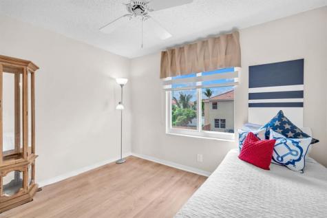 7162 Crawl Key Way Lake Worth FL 33467