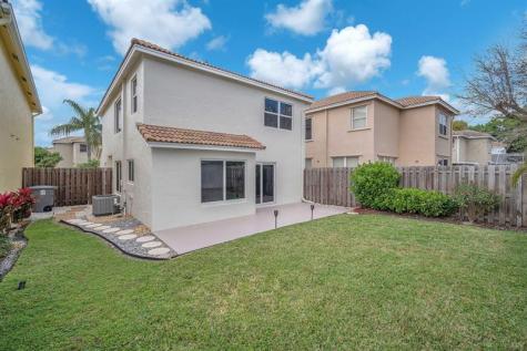 7162 Crawl Key Way Lake Worth FL 33467