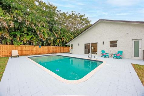 701 NW 77th Avenue Plantation FL 33324