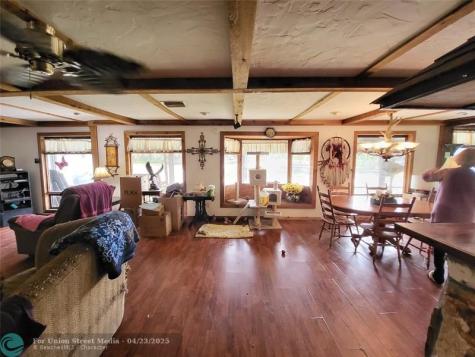 70 Tin House Cove Road Lorida FL 33857