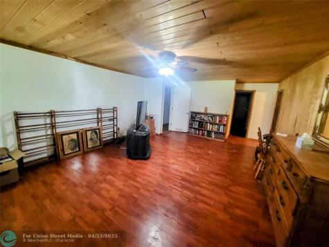 70 Tin House Cove Road Lorida FL 33857