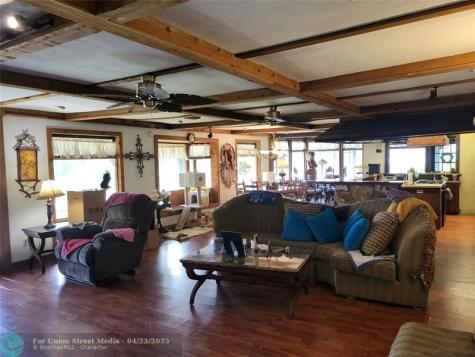 70 Tin House Cove Road Lorida FL 33857