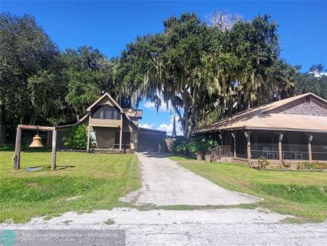 70 Tin House Cove Road Lorida FL 33857