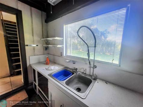 70 Tin House Cove Road Lorida FL 33857
