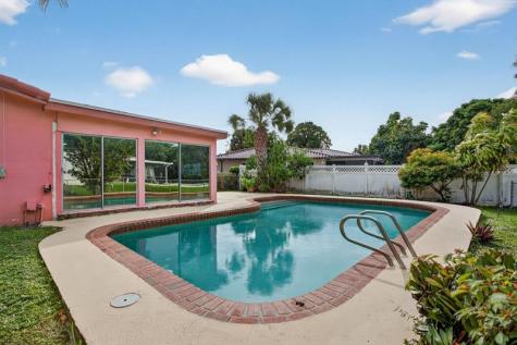 4460 NW 105th Terrace Coral Springs FL 33065