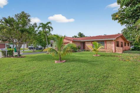 4460 NW 105th Terrace Coral Springs FL 33065