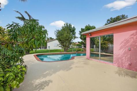 4460 NW 105th Terrace Coral Springs FL 33065
