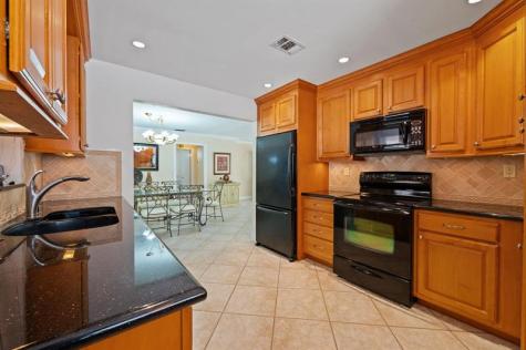947 Lincoln Street Hollywood FL 33019