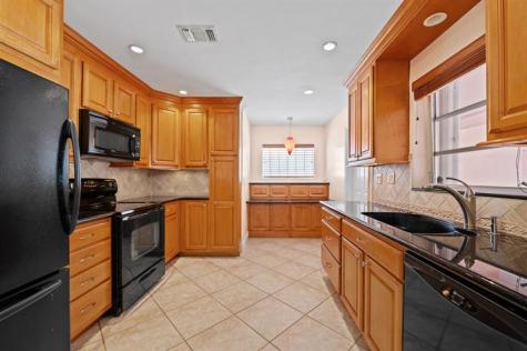 947 Lincoln Street Hollywood FL 33019