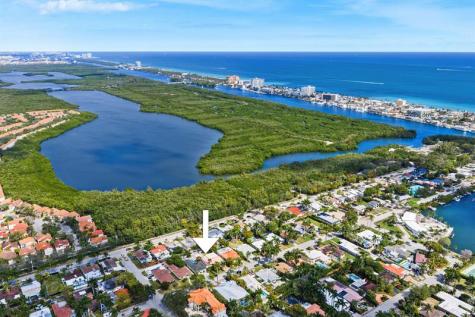 947 Lincoln Street Hollywood FL 33019