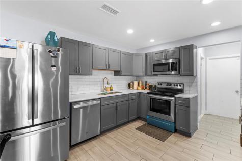 1060 NW 49th Court Deerfield Beach FL 33064