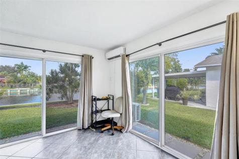 7003 NW 95th Terrace Tamarac FL 33321