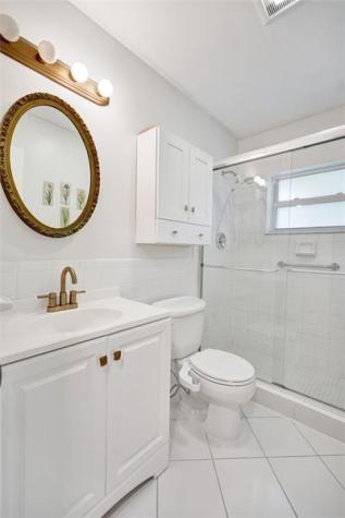 7003 NW 95th Terrace Tamarac FL 33321