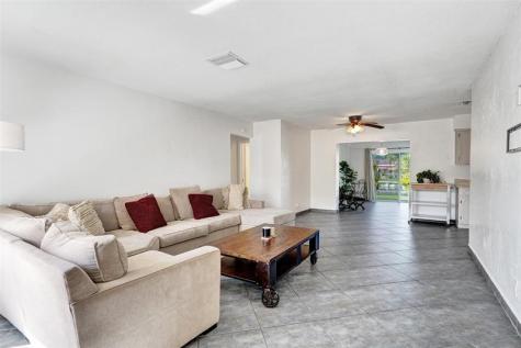 7003 NW 95th Terrace Tamarac FL 33321
