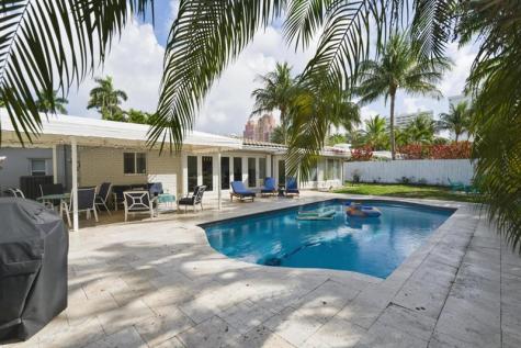 3036 NE 19 Street Fort Lauderdale FL 33305
