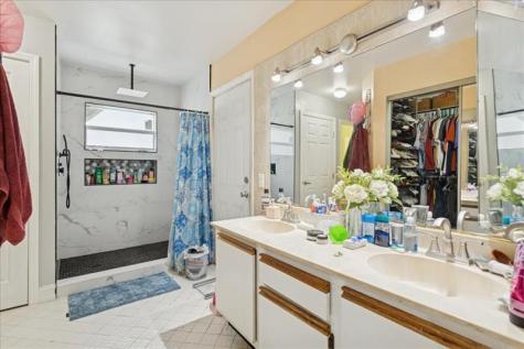 5150 NW 75th Avenue Lauderhill FL 33319