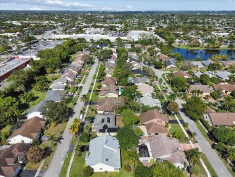 5150 NW 75th Avenue Lauderhill FL 33319