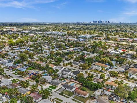 2340 SW 42nd Terrace Fort Lauderdale FL 33317