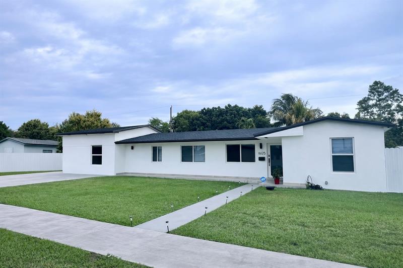 16125 SW 98th Court Miami FL 33157