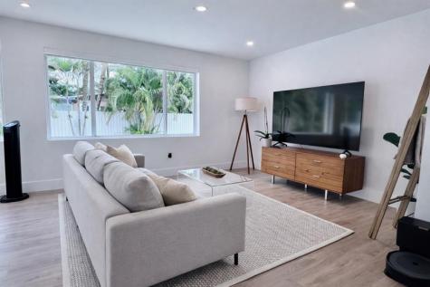 16125 SW 98th Court Miami FL 33157