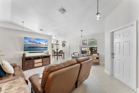 4078 NW 61st Terrace Coral Springs FL 33067