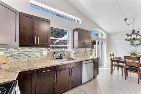 4078 NW 61st Terrace Coral Springs FL 33067