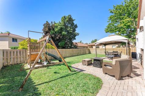 4078 NW 61st Terrace Coral Springs FL 33067