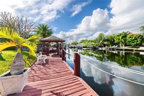 1735 NE 23rd Avenue Fort Lauderdale FL 33305