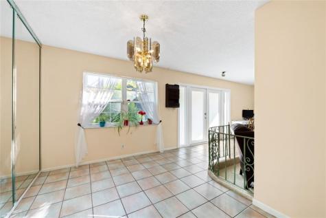 1735 NE 23rd Avenue Fort Lauderdale FL 33305