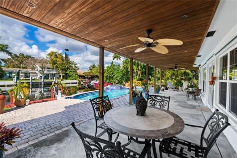 1735 NE 23rd Avenue Fort Lauderdale FL 33305
