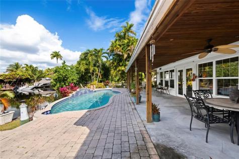 1735 NE 23rd Avenue Fort Lauderdale FL 33305