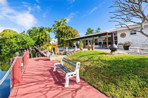 1735 NE 23rd Avenue Fort Lauderdale FL 33305