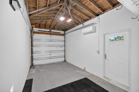 2317 NE 12th Street Fort Lauderdale FL 33304