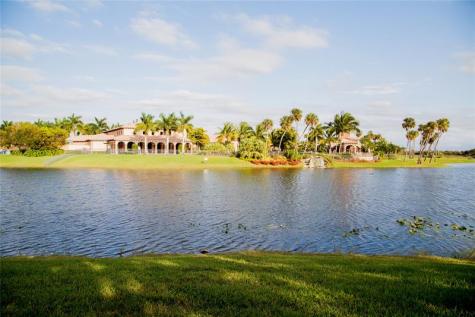 11169 NW 77th Place Parkland FL 33076