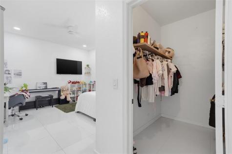 4429 SW 165th Court Miami FL 33185