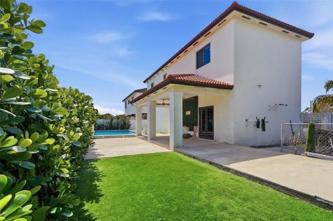4429 SW 165th Court Miami FL 33185