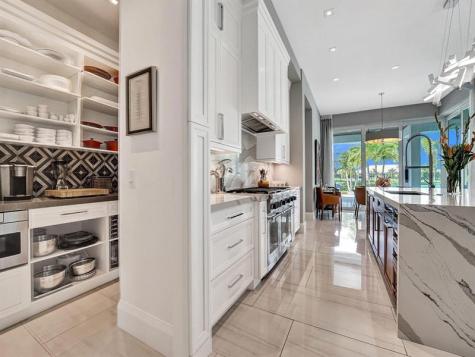 2401 NE 37th Drive Fort Lauderdale FL 33308