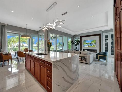 2401 NE 37th Drive Fort Lauderdale FL 33308
