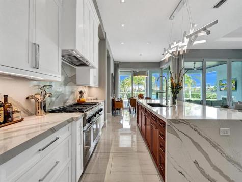 2401 NE 37th Drive Fort Lauderdale FL 33308