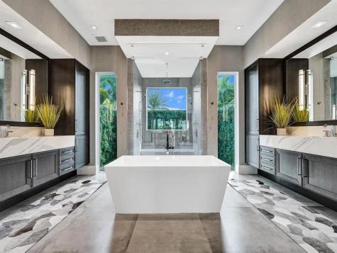 2401 NE 37th Drive Fort Lauderdale FL 33308