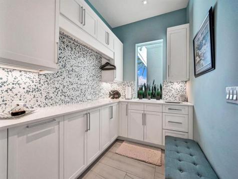 2401 NE 37th Drive Fort Lauderdale FL 33308