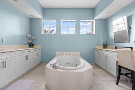 7256 NW 116th Lane Parkland FL 33076