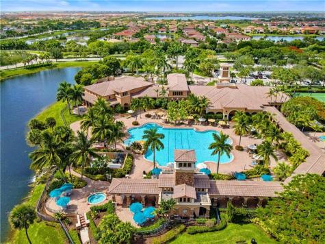 7256 NW 116th Lane Parkland FL 33076