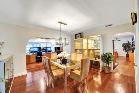 10402 NW 5th Manor Plantation FL 33324