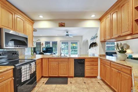 10402 NW 5th Manor Plantation FL 33324
