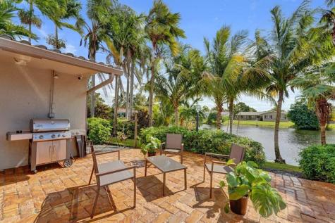 10402 NW 5th Manor Plantation FL 33324